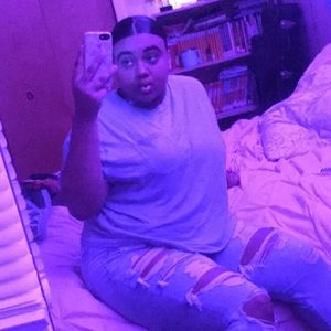 Meet your Posher, Izabella